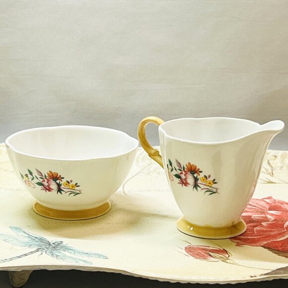 Windsor England Sugar Bowl & Creamer Yellow Trim Vintage Bone China Numbered - Picture 5 of 10